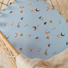 Load image into Gallery viewer, Dream l Bassinet Sheet/Change Pad Cover - Snuggle Hunny Kids
