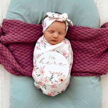 Load image into Gallery viewer, Camille l Snuggle Swaddle &amp; Topknot Set - Snuggle Hunny Kids
