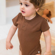 Load image into Gallery viewer, Chocolate I Short Sleeve Organic Bodysuit - Snuggle Hunny Kids
