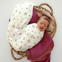 Load image into Gallery viewer, Ladybug l Organic Muslin Wrap - Snuggle Hunny Kids

