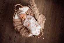 Load image into Gallery viewer, Paradise l Snuggle Swaddle &amp; Beanie Set - Snuggle Hunny Kids
